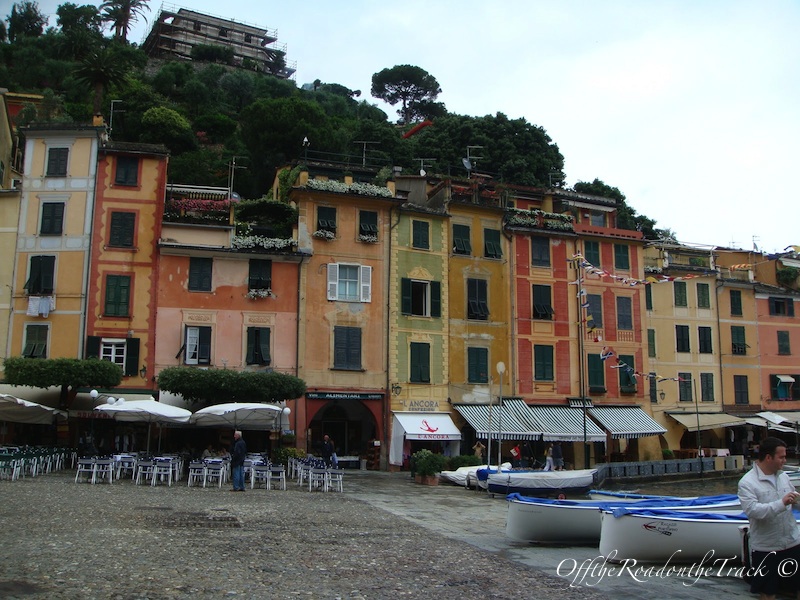 Portofino ve onunla özdeşleşen pastele boyalı evler…