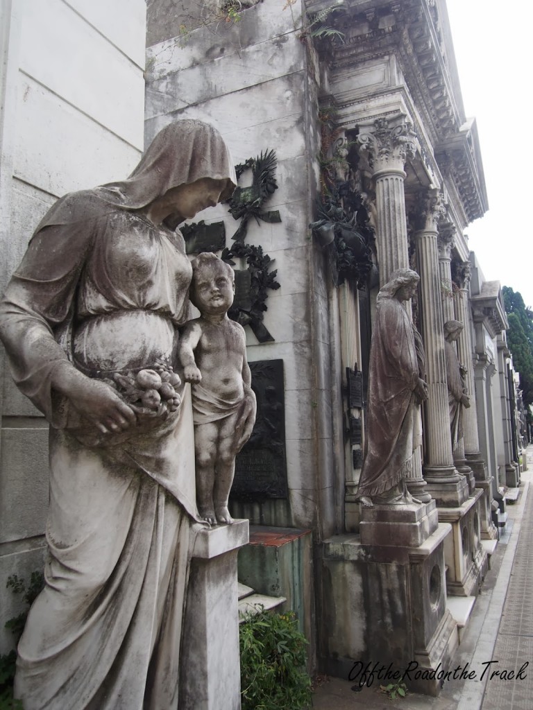 Buenos Aires La Recoleta Mezarlığı